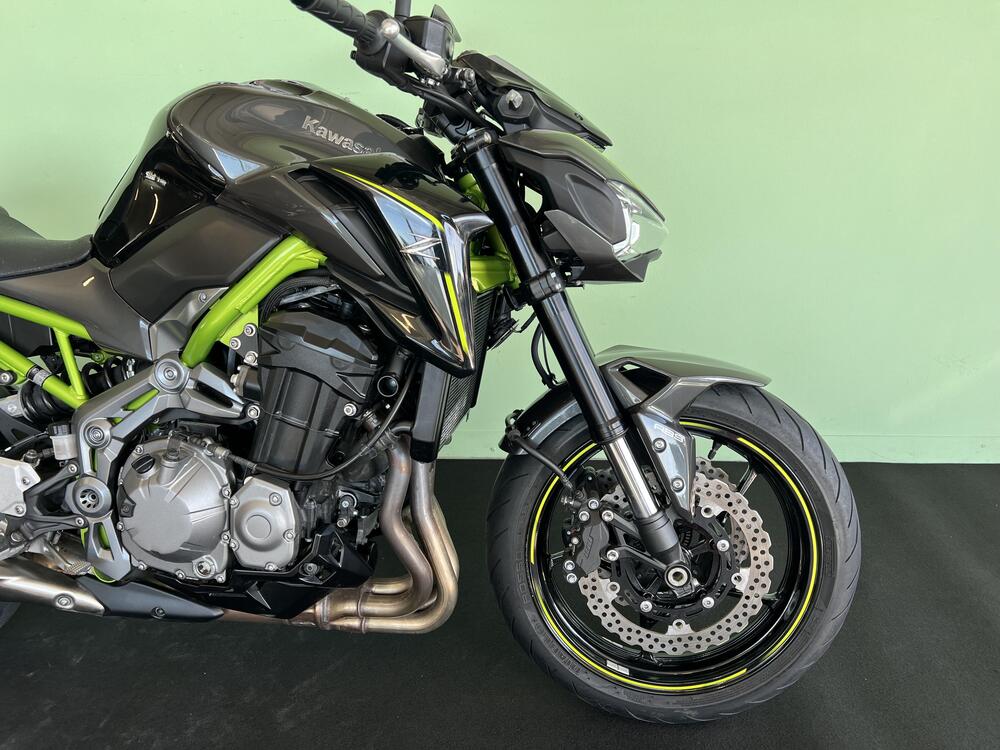 Kawasaki Z 900 (2017 - 18) (10)