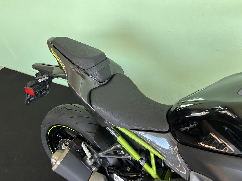 Kawasaki Z 900 (2017 - 18) (12)