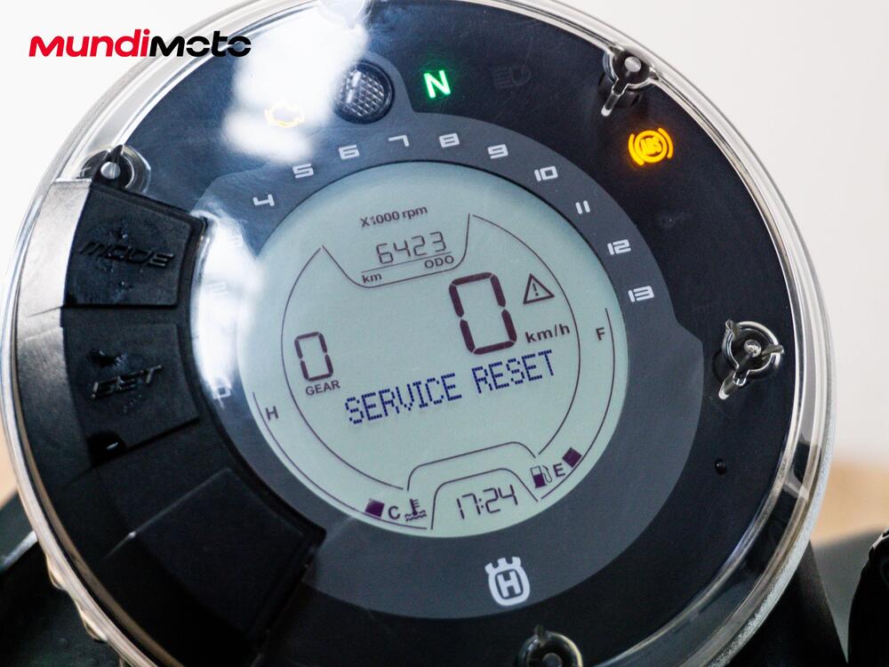 Husqvarna Svartpilen 401 (2018 - 19) (12)