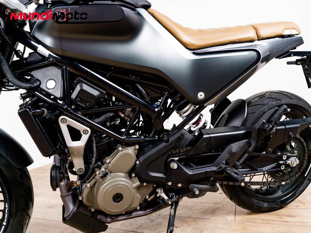 Husqvarna Svartpilen 401 (2018 - 19) (9)