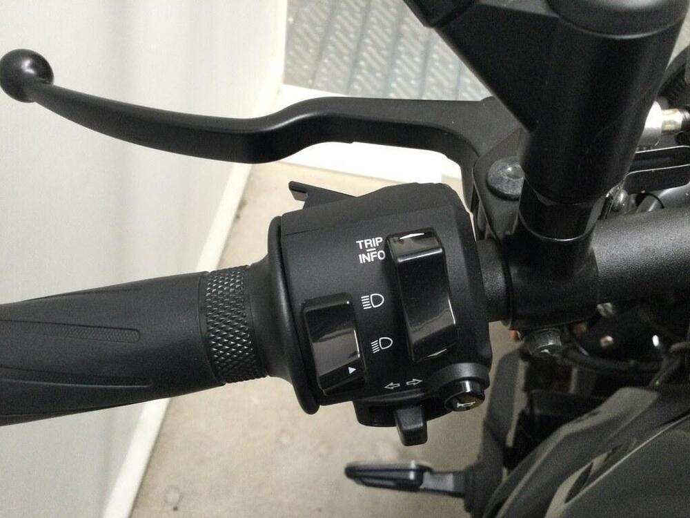 Yamaha XSR 700 (2022 - 26) (13)