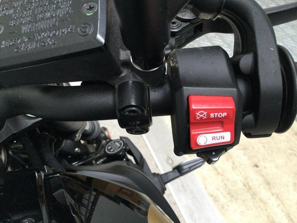 Yamaha XSR 700 (2022 - 26) (15)