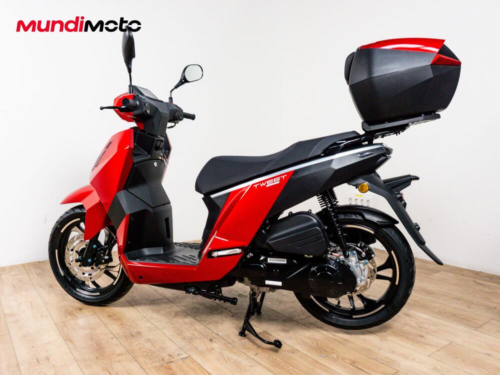 Peugeot Tweet 125 FL GT (2025 - 26) (7)