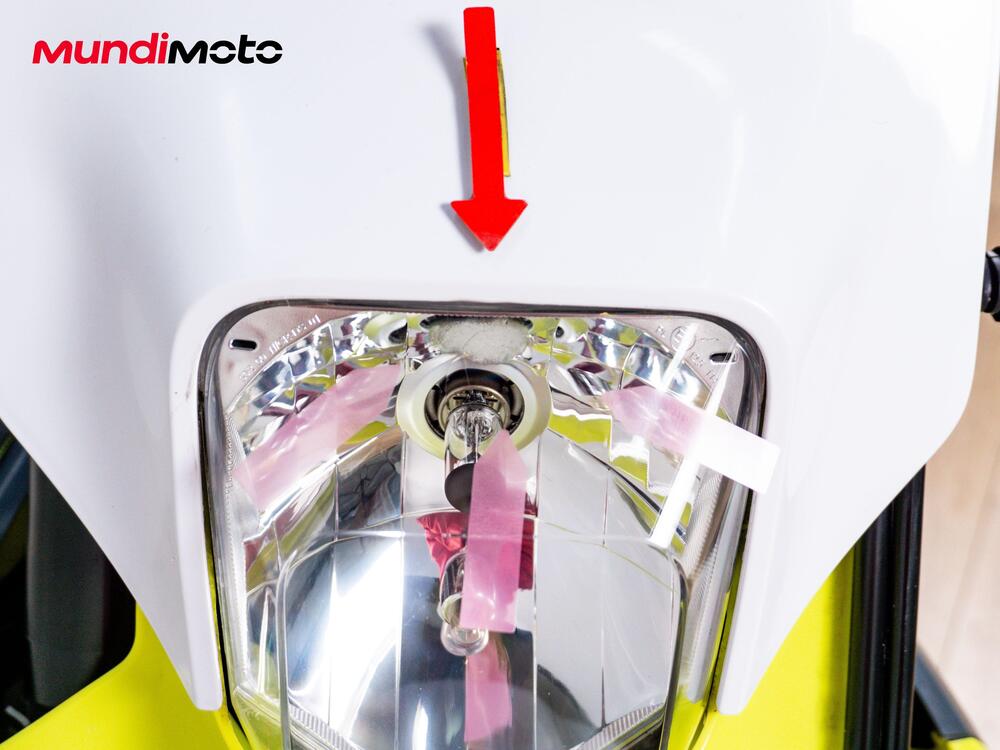 Husqvarna 701 Supermoto (2022) (16)