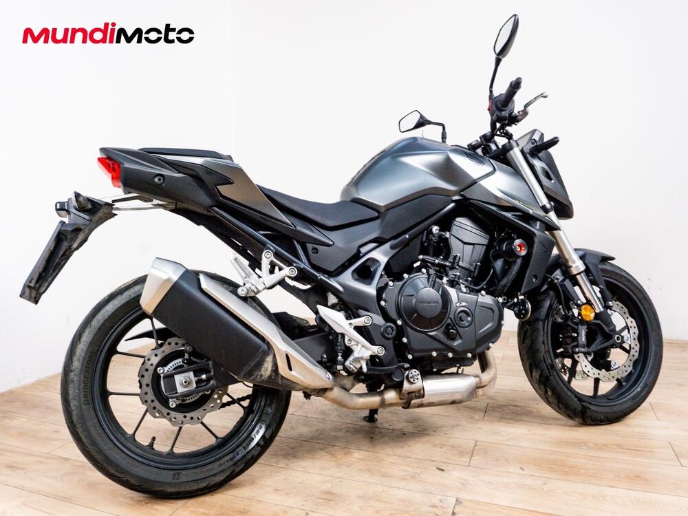 Honda CB 750 Hornet (2025) (3)