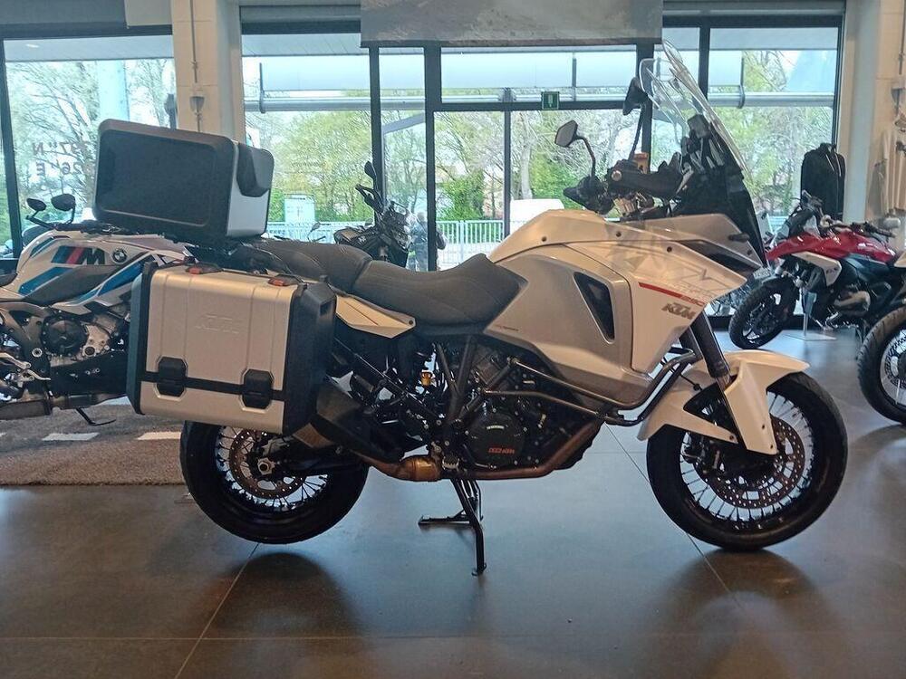 KTM 1290 Super Adventure T (2017) (4)