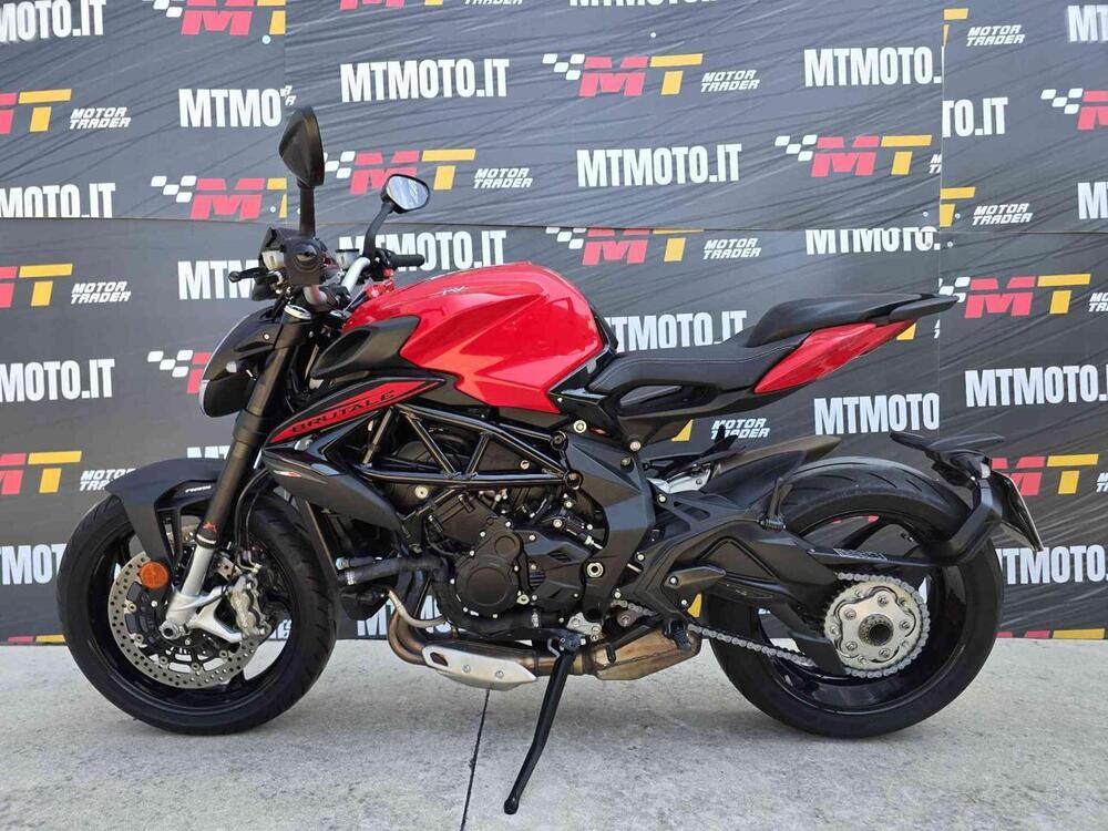 MV Agusta Brutale 800 Rosso (2021 - 23) (2)