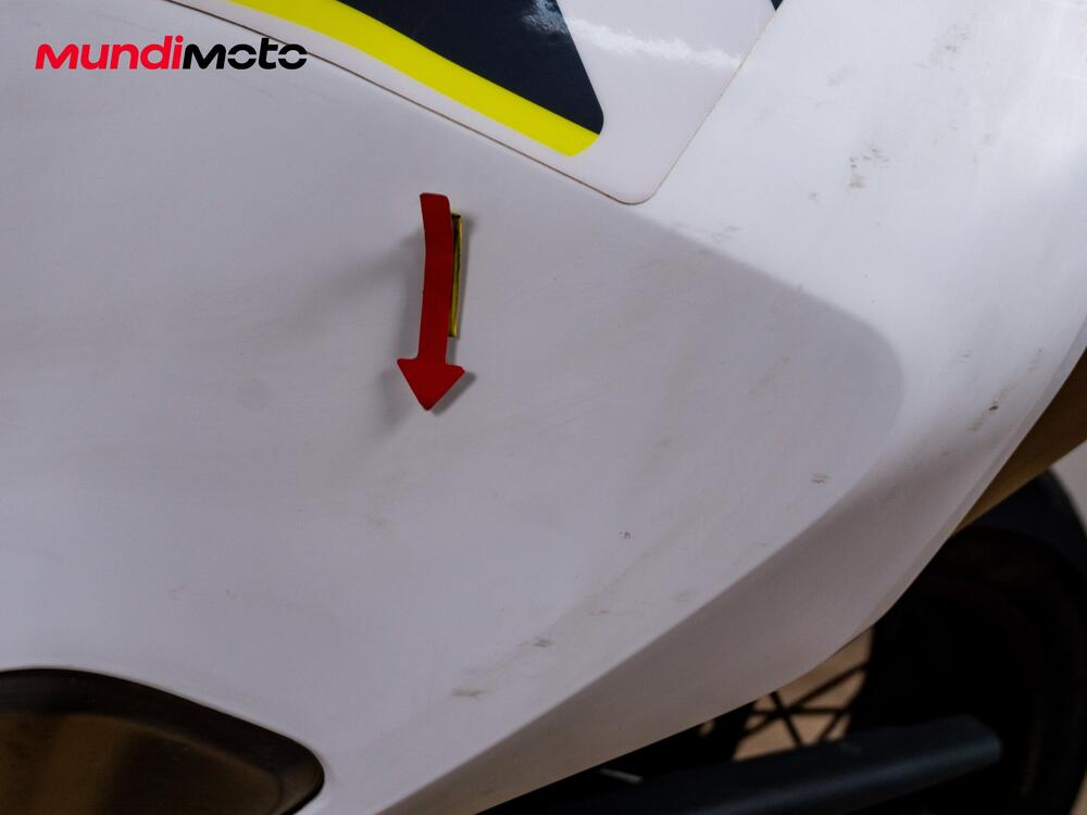 Husqvarna 701 Supermoto (2022) (12)