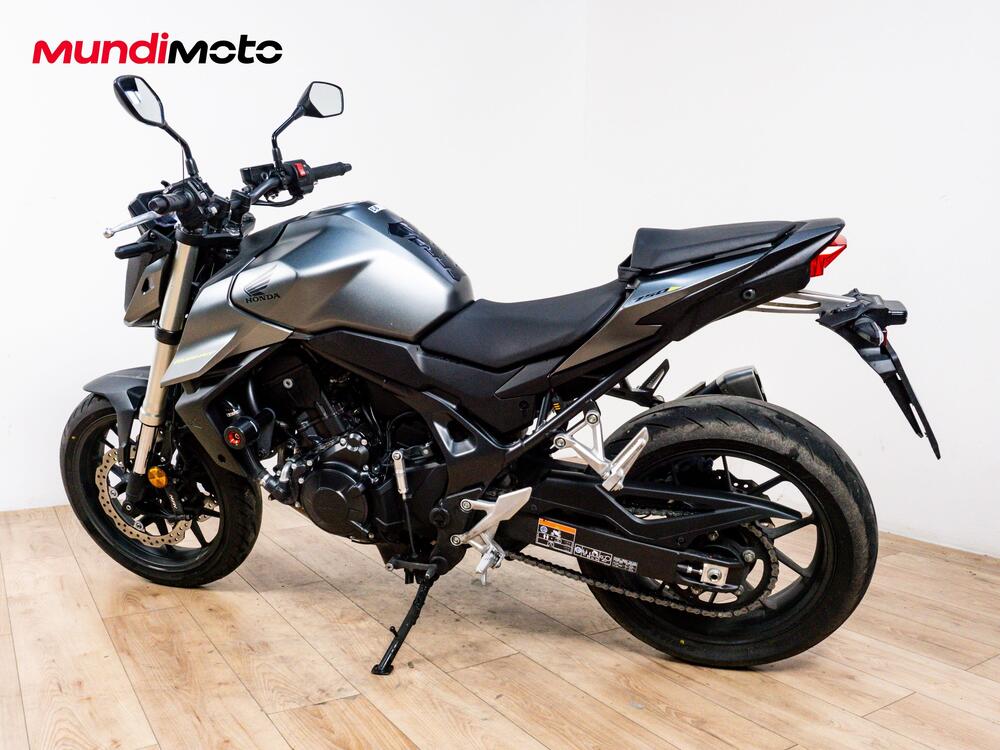 Honda CB 750 Hornet (2025) (7)