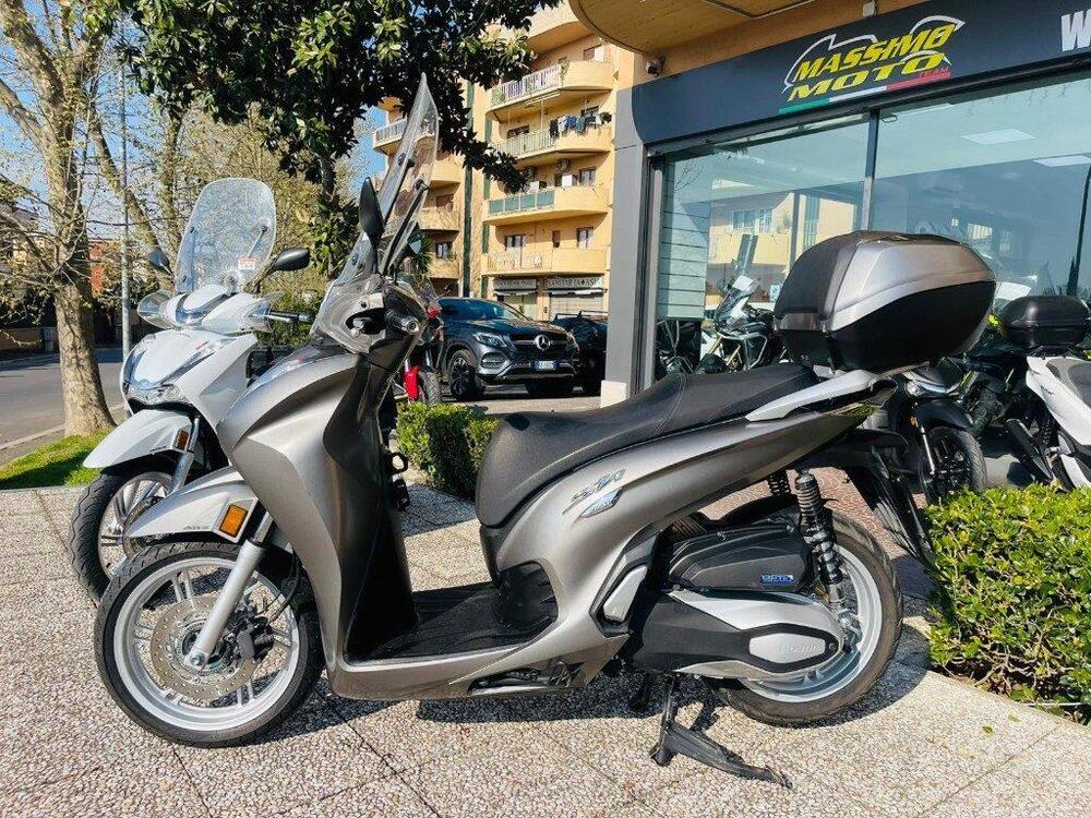 Honda SH 350 (2021 - 24) (2)