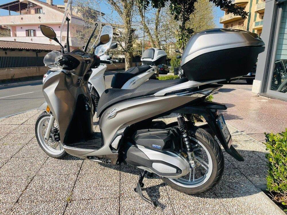 Honda SH 350 (2021 - 24) (8)