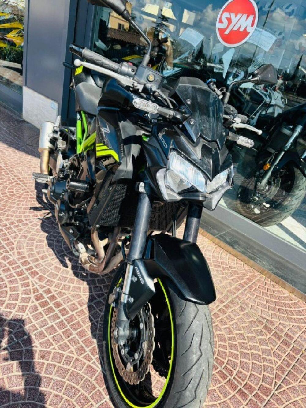 Kawasaki Z 900 (2021 - 24) (4)