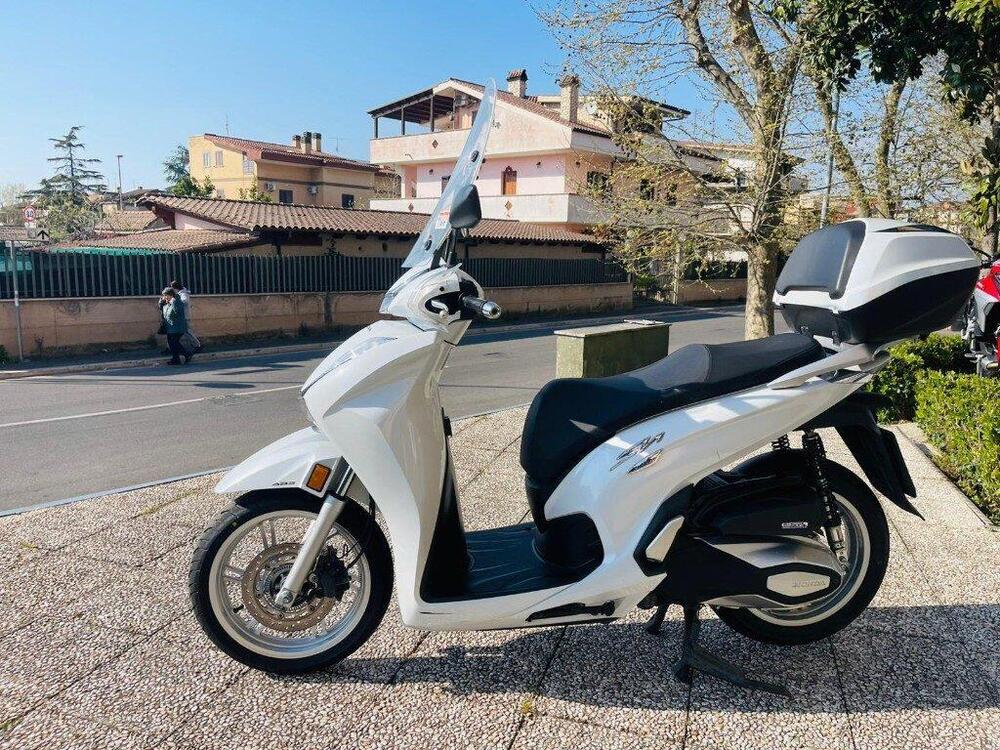 Honda SH 350 (2021 - 24) (2)