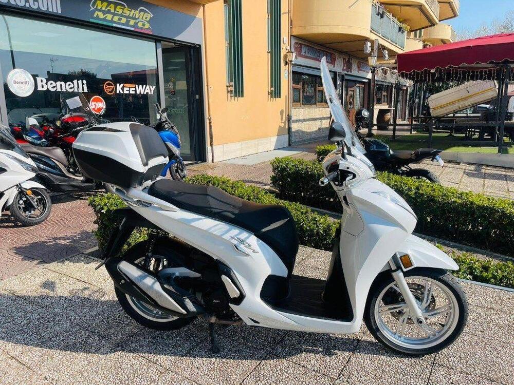 Honda SH 350 (2021 - 24) (11)