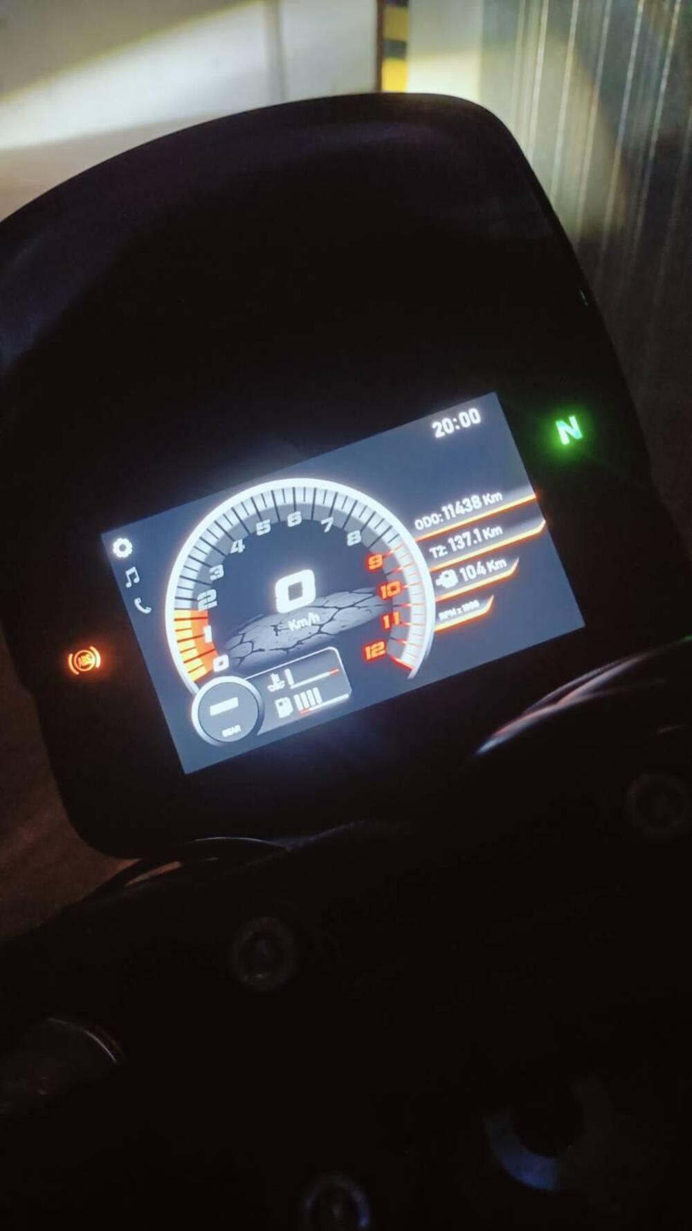 Moto Morini SEIEMMEZZO SCR (2022 - 26) (4)