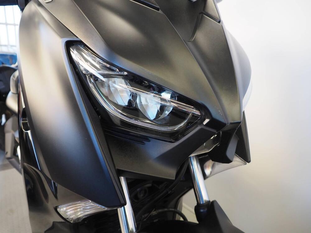 Yamaha X-Max 400 Iron Max (2019 - 20) (6)