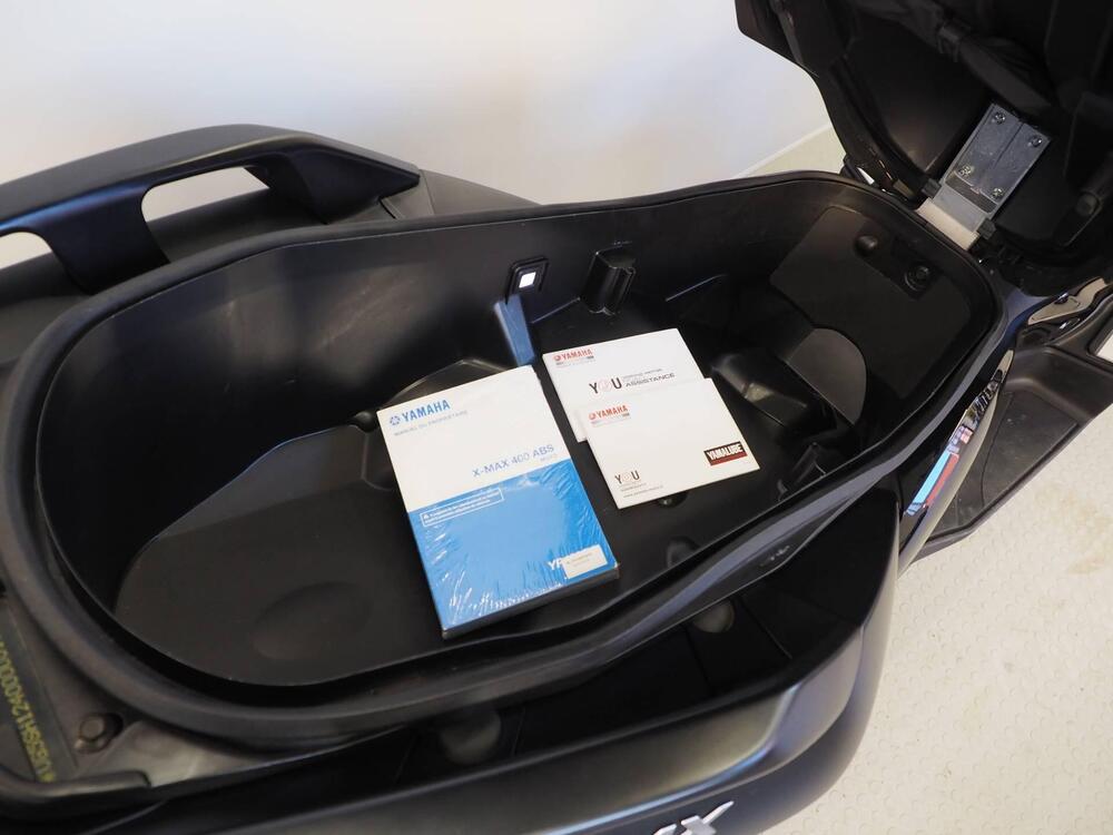 Yamaha X-Max 400 Iron Max (2019 - 20) (8)