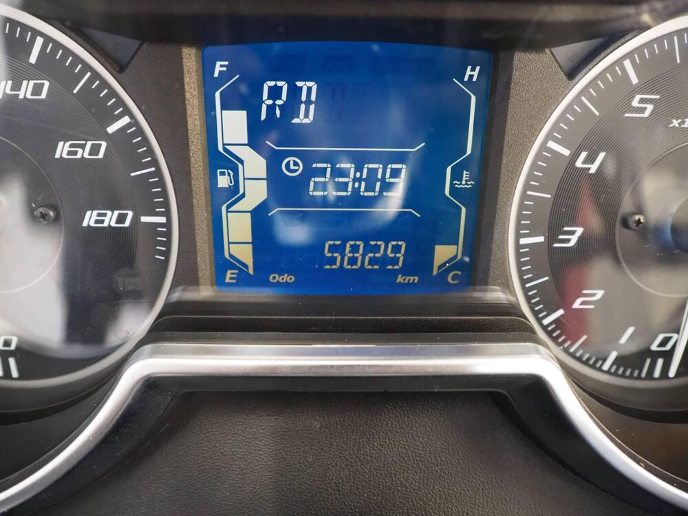 Yamaha X-Max 400 Iron Max (2019 - 20) (9)