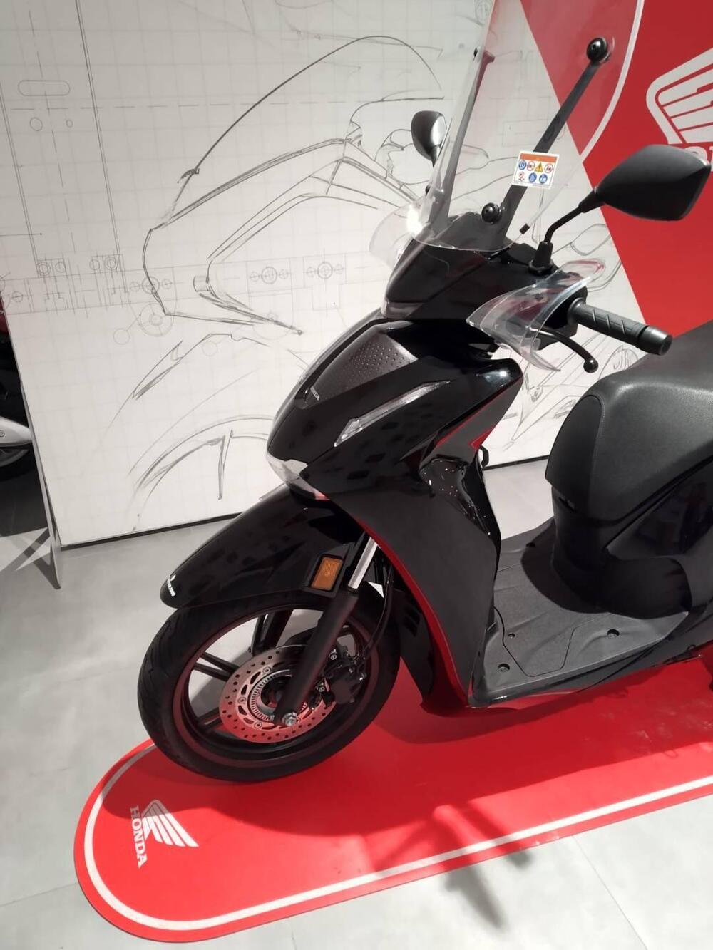 Honda SH 350i GT (2025 - 26) (11)