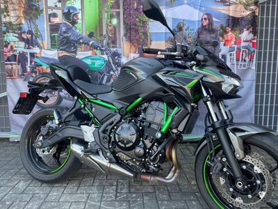 Kawasaki Z 650 (2021 - 24) usata
