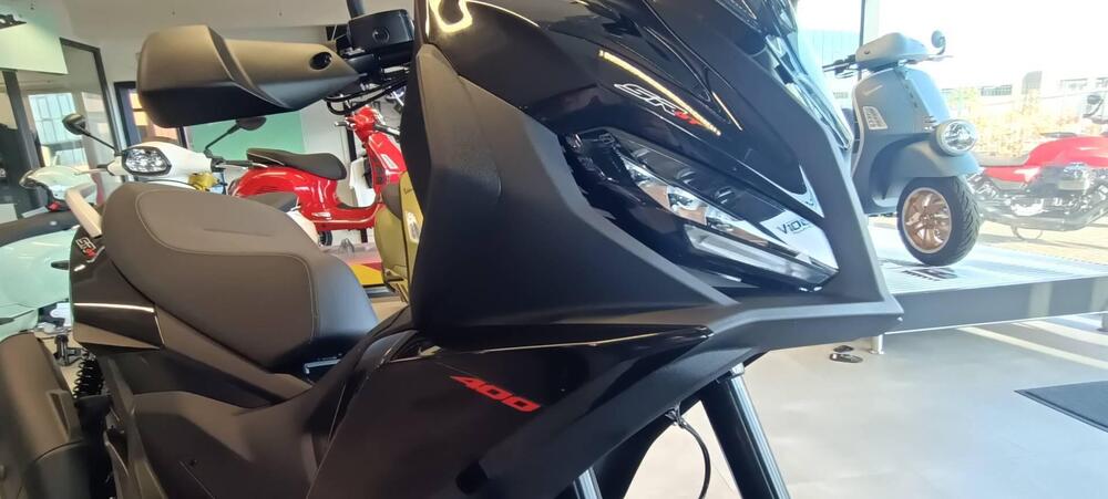 Aprilia SR GT 400 (2026) (4)