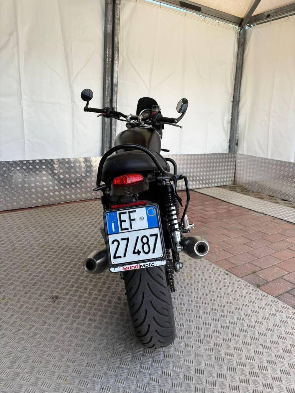 Triumph Street Twin 900 (2016) (6)