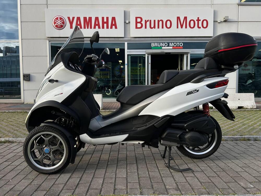 Piaggio Mp3 300 Sport LT ABS (2017 - 18) (2)
