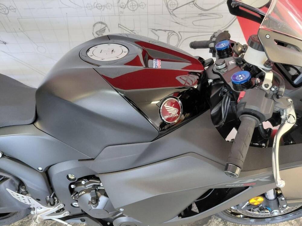 Honda CBR 600 RR (2024 - 26) (3)