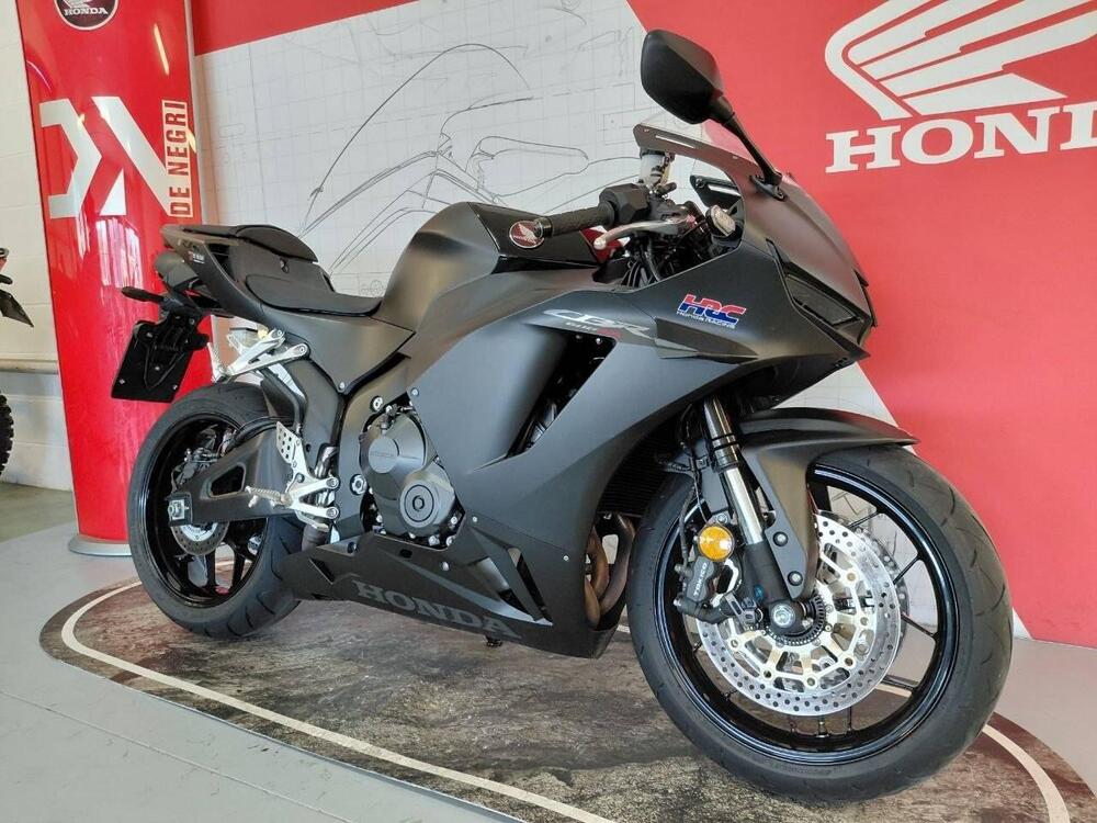 Honda CBR 600 RR (2024 - 26) (6)