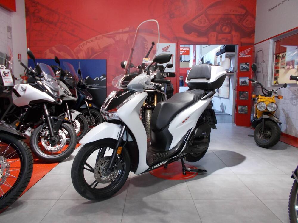 Honda SH 125i Sport (2022 - 23) (2)