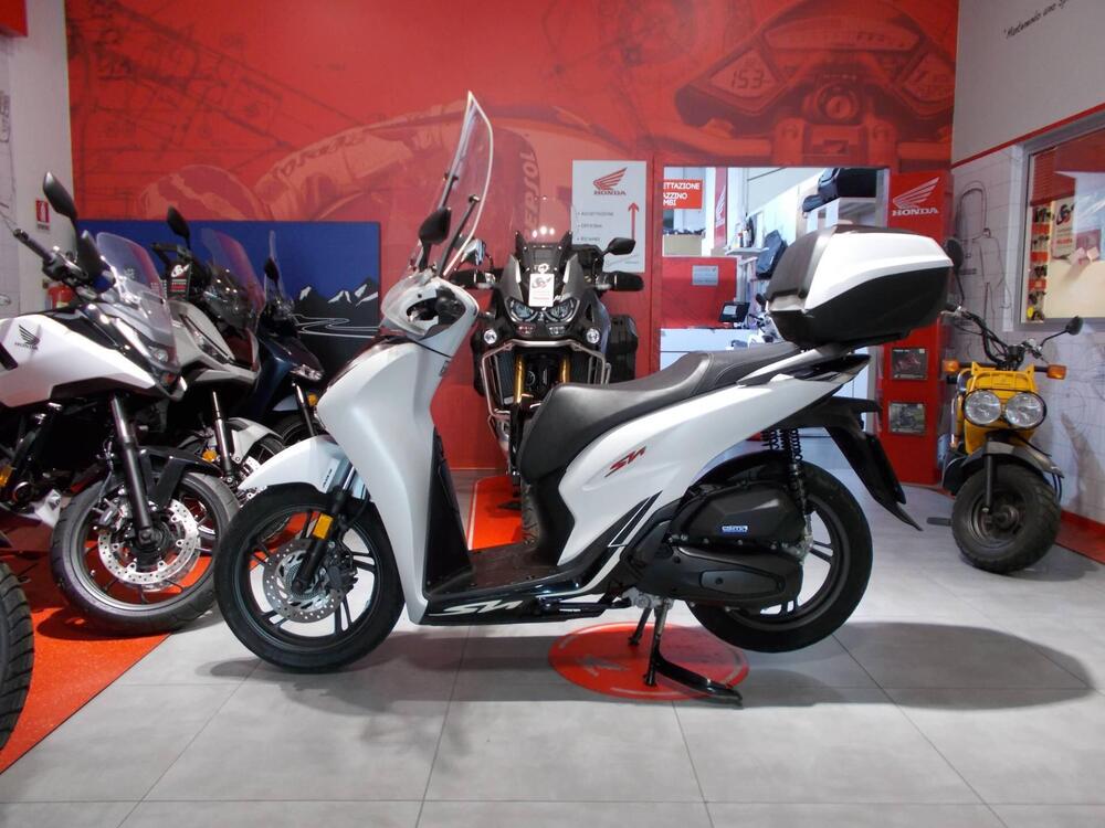 Honda SH 125i Sport (2022 - 23) (5)