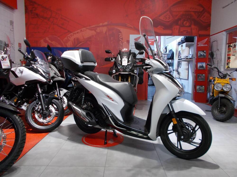 Honda SH 125i Sport (2022 - 23) (10)