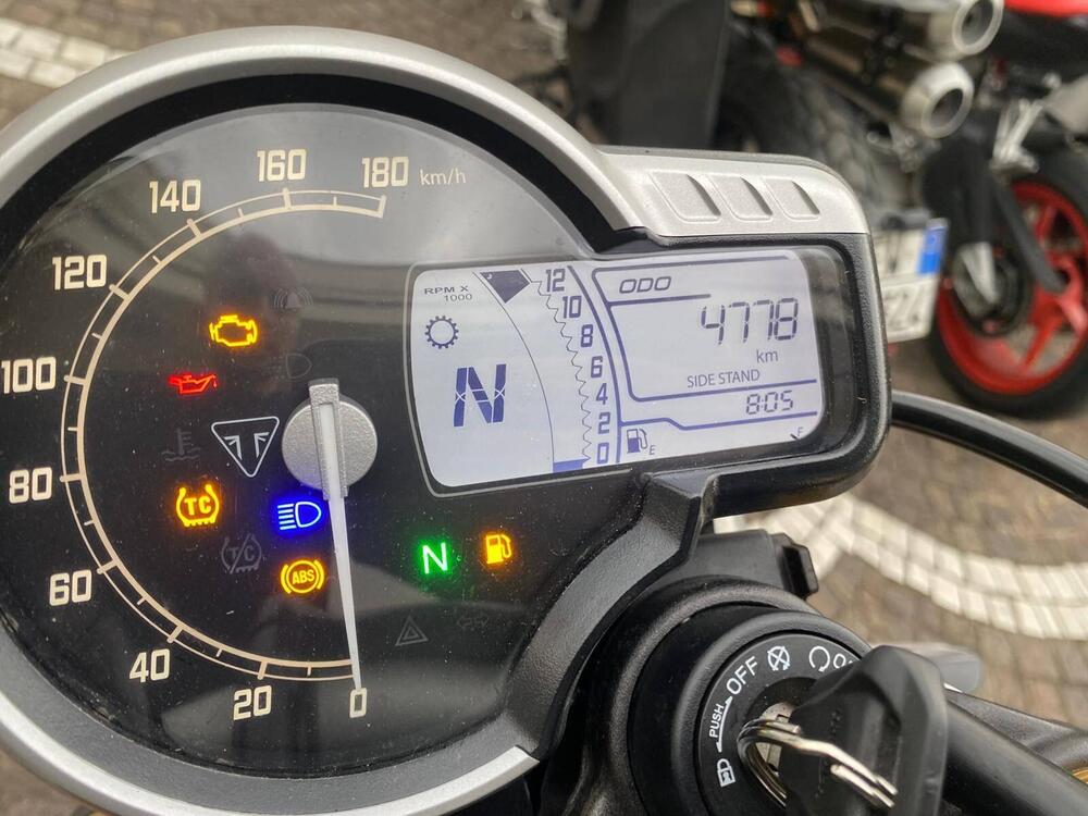 Triumph Speed 400 (2024 - 26) (3)