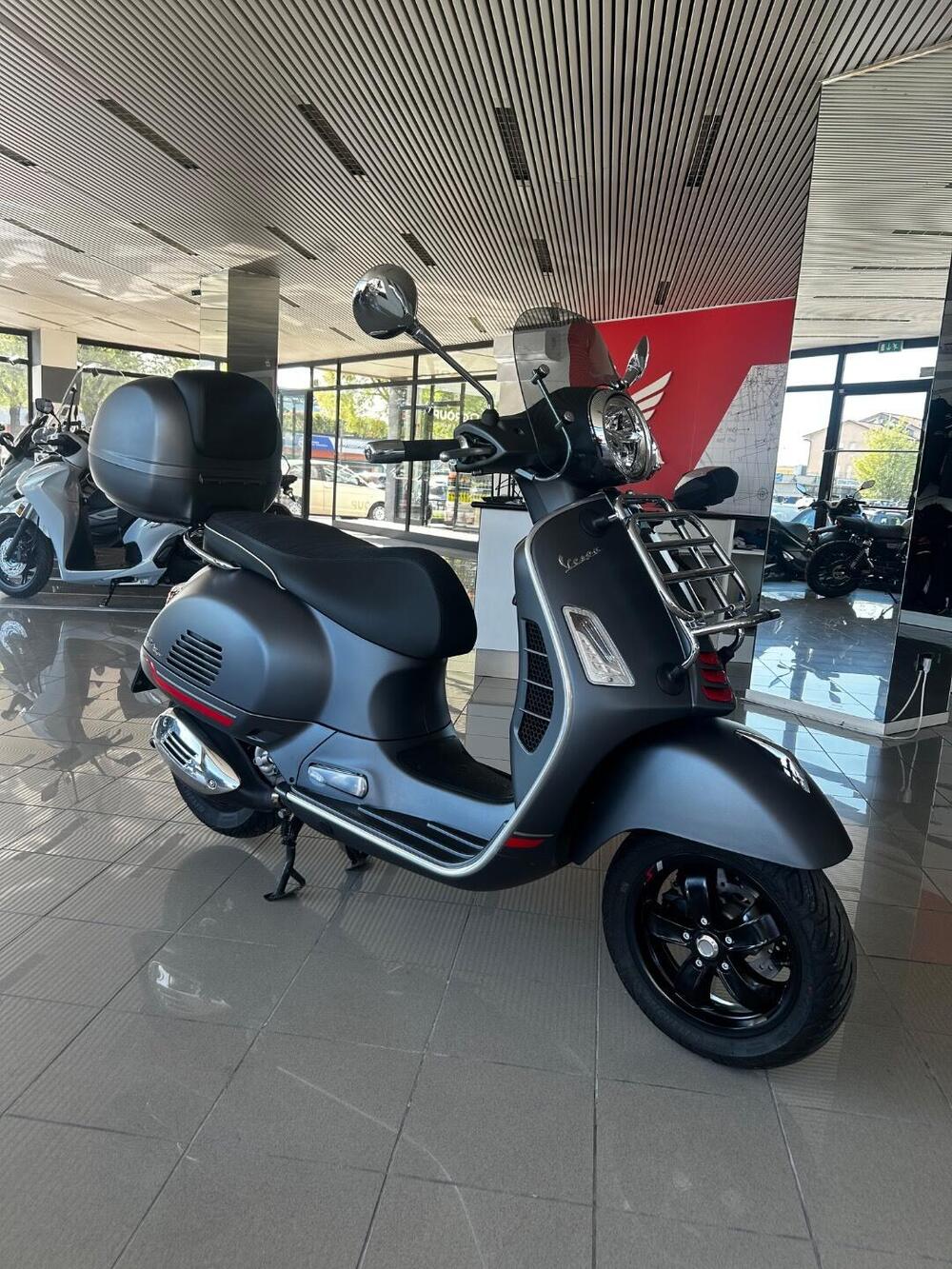 Vespa GTS 300 Super Sport (2023 - 24)