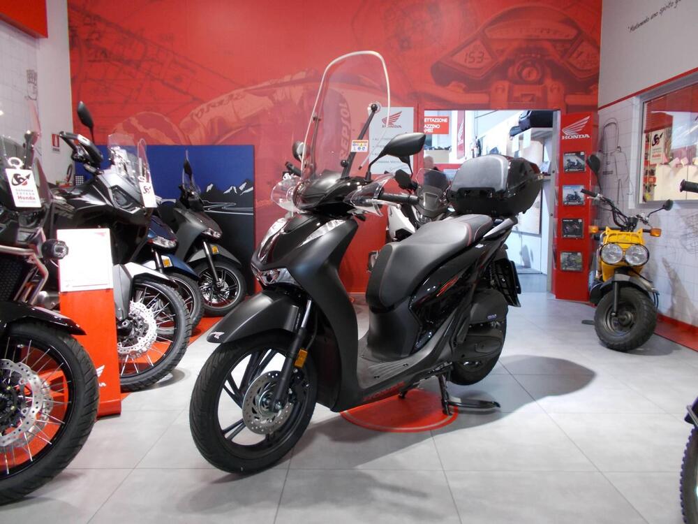 Honda SH 125i Sport (2024 - 25) (2)