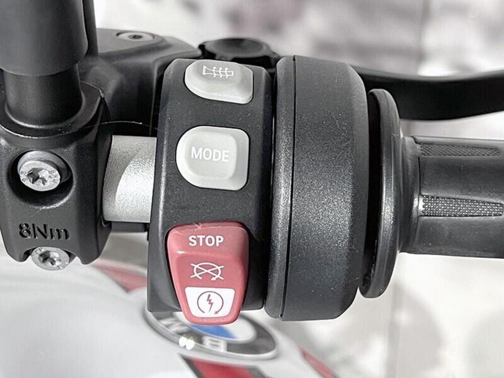 Bmw R 1200 R (2015 - 16) (5)