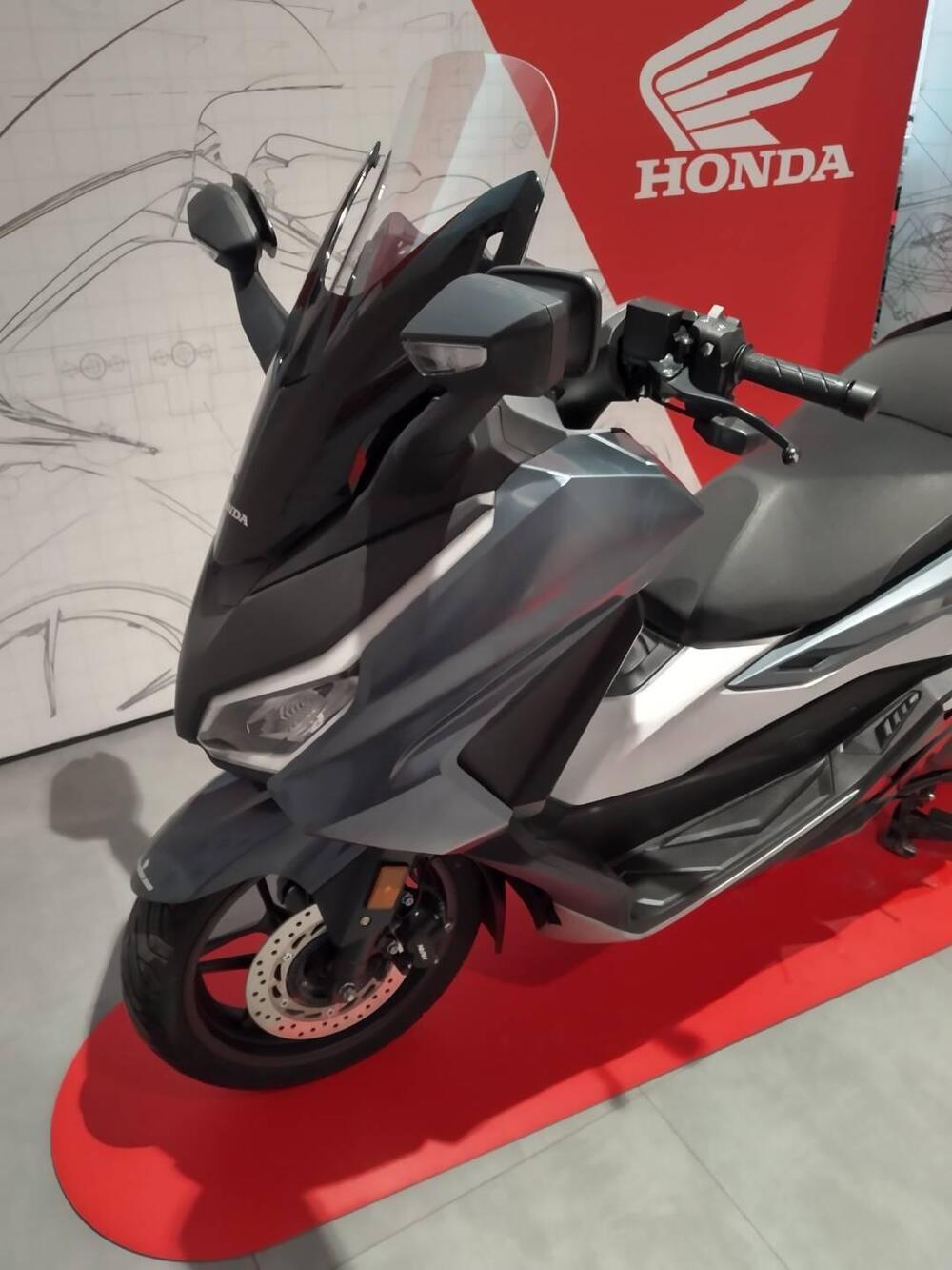 Honda Forza 350 Deluxe (2022 - 24) (11)