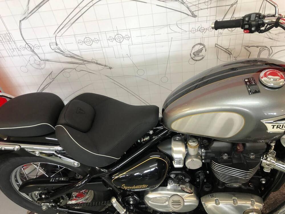 Triumph Bonneville Speedmaster 1200 Triumph-Speedmaster Gold Line (2022) (4)