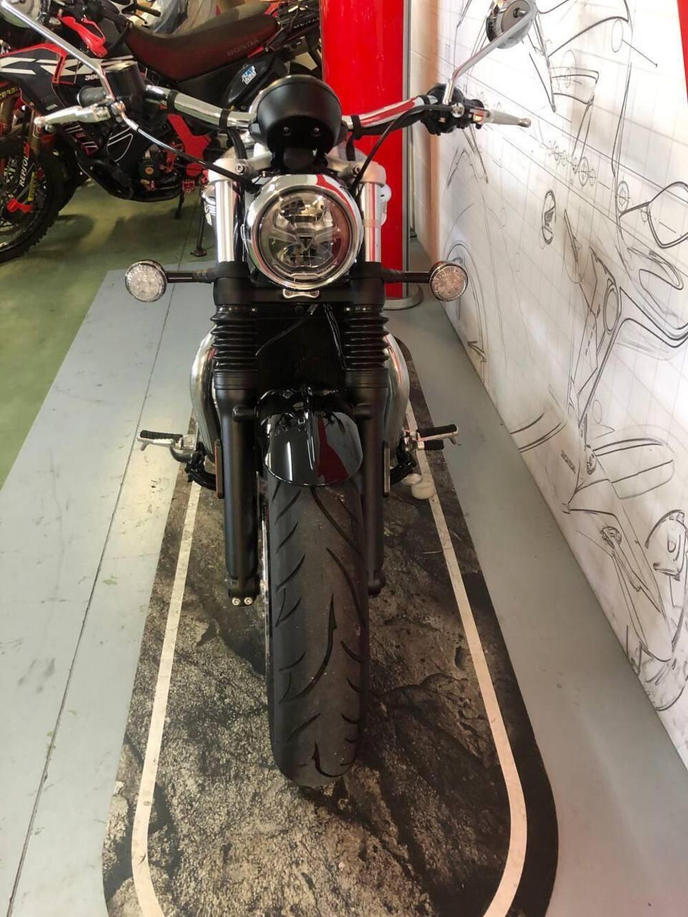 Triumph Bonneville Speedmaster 1200 Triumph-Speedmaster Gold Line (2022) (8)