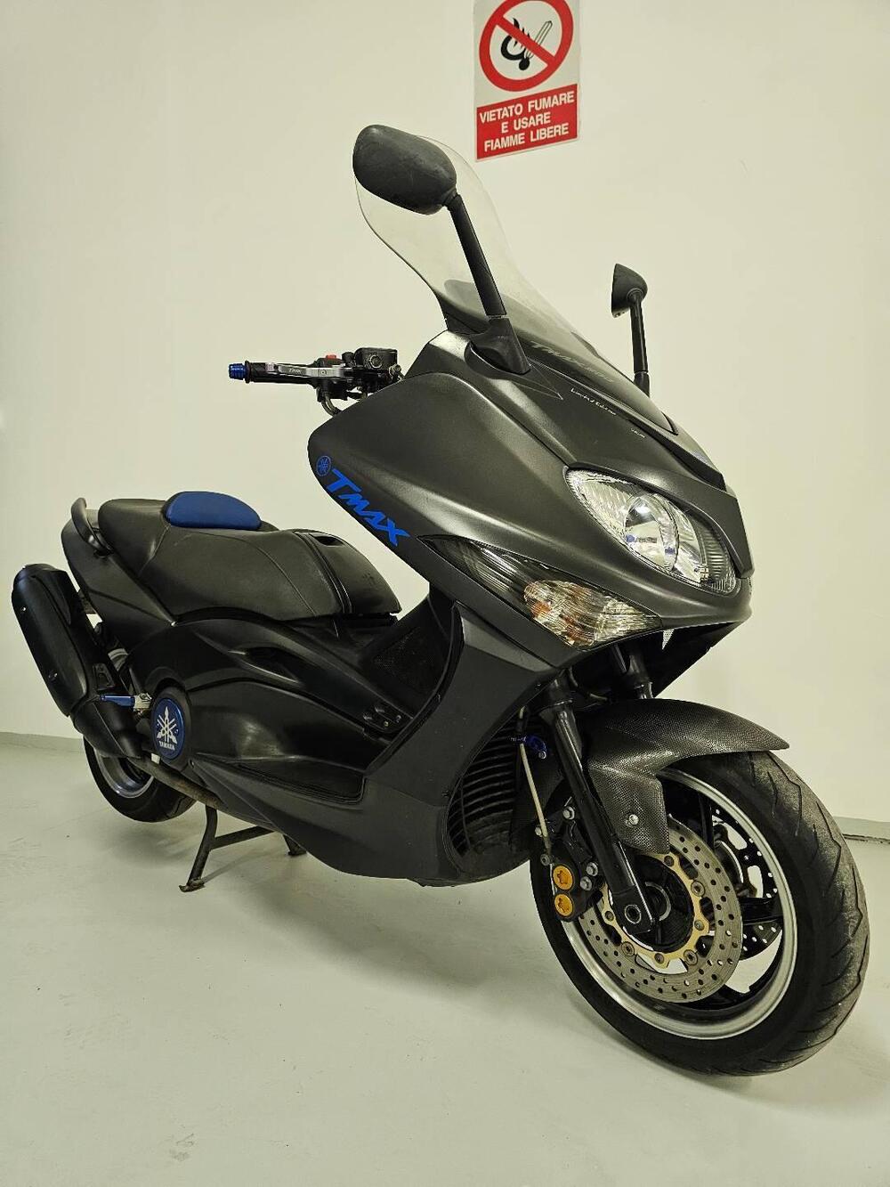 Yamaha T-Max 500 (2001 - 03) (3)