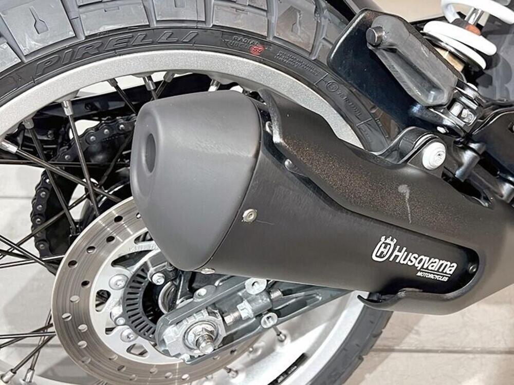 Husqvarna Vitpilen 401 (2018 - 19) (3)