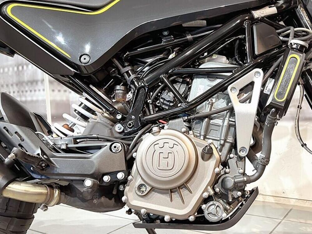 Husqvarna Vitpilen 401 (2018 - 19) (4)