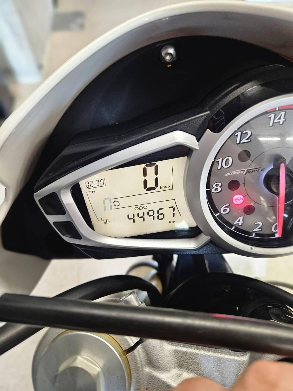 Triumph Street Triple (2007 - 12) (6)