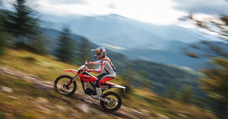 KTM Freeride E 2027, evoluzione tecnica e nuovi parametri prestazionali per l'elettrica da enduro
