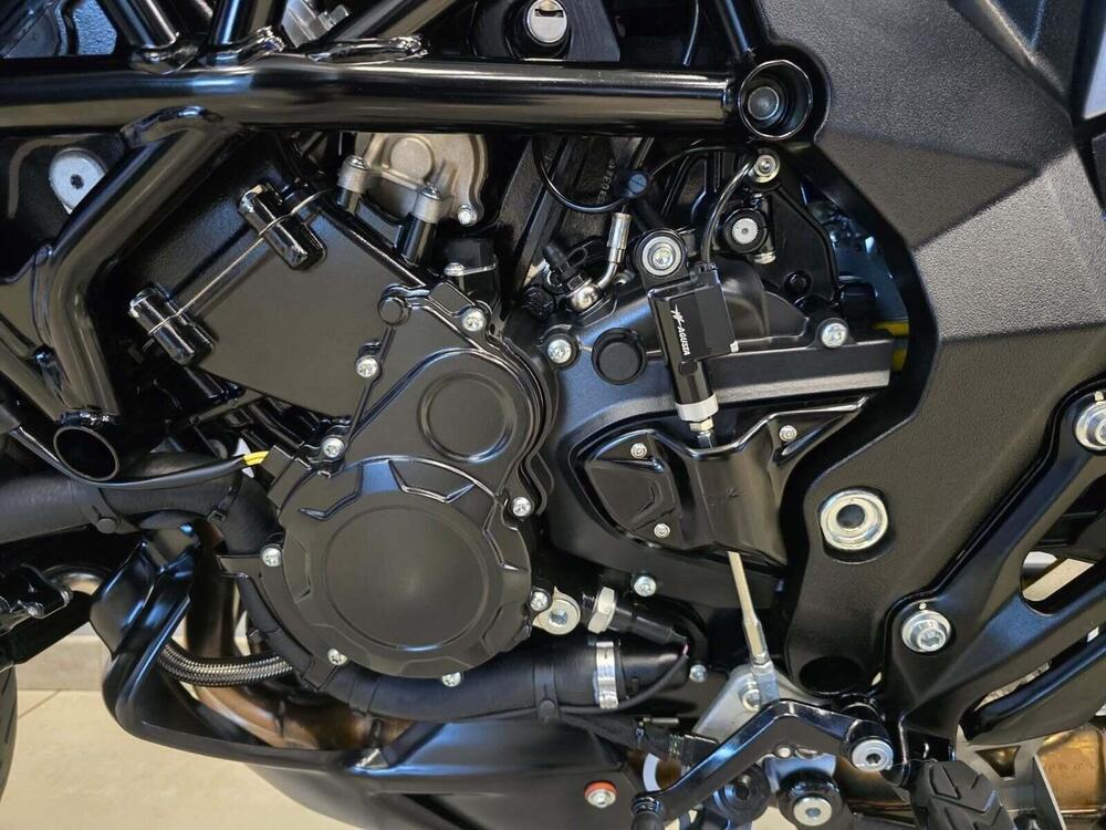 MV Agusta Turismo Veloce 800 Lusso SCS (2021 - 26) (8)