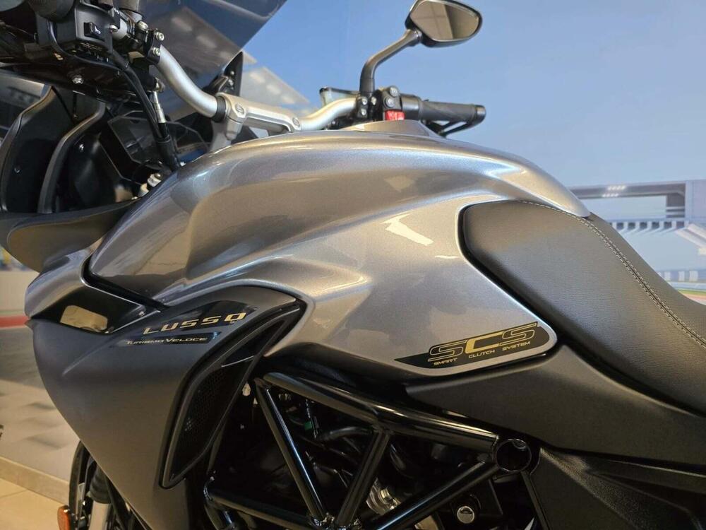 MV Agusta Turismo Veloce 800 Lusso SCS (2021 - 26) (9)