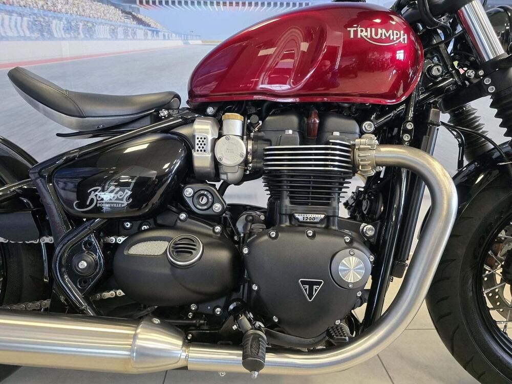 Triumph Bonneville Bobber 1200 (2021 - 25) (15)