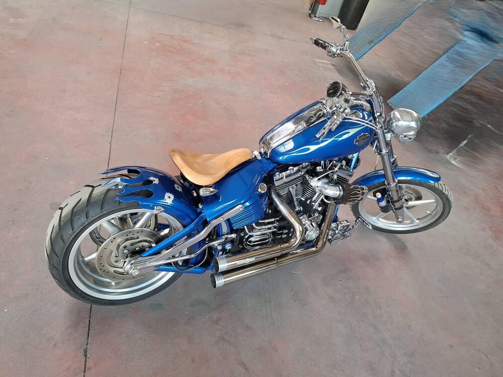 Harley-Davidson 1584 Rocker C (2009 - 11) - FXCWC (3)