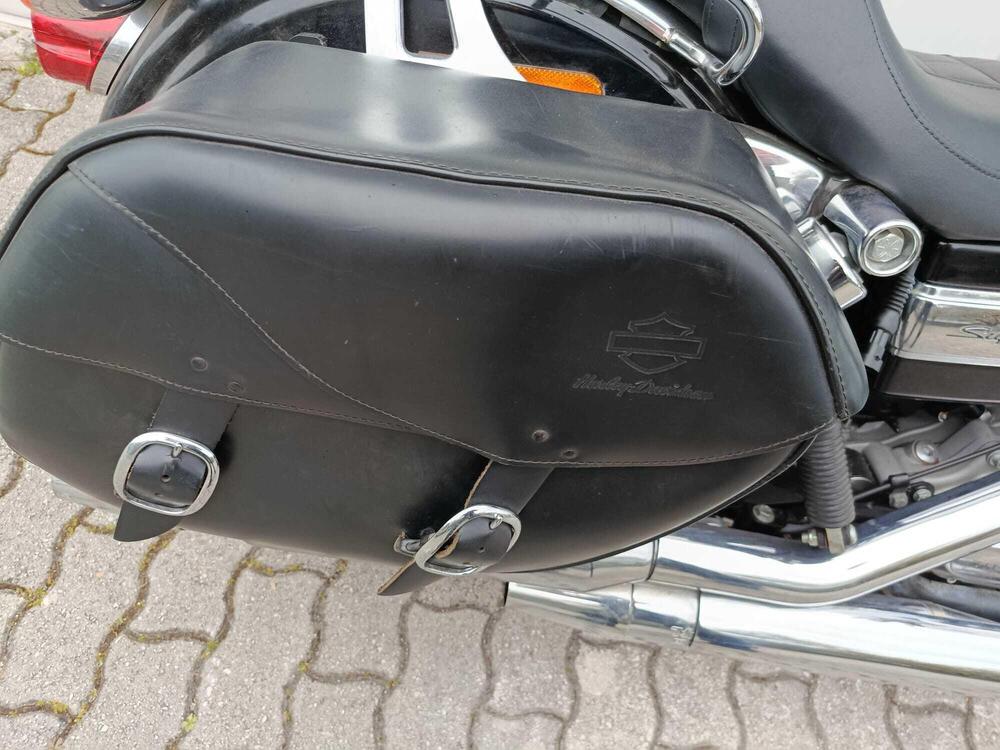 Harley-Davidson 1584 Super Glide Custom (2008 - 13) - FXDC (2)