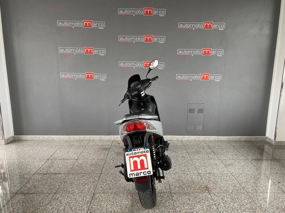 Kymco Agility 150 R16 (5)